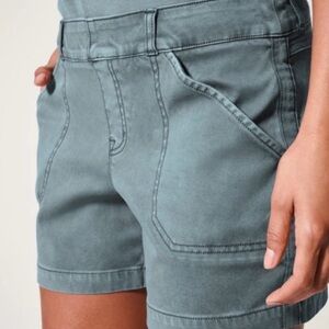 SPANX Stretch Twill Blue Shorts with Front Pockets small